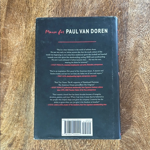 Vans 'Authentic' Memoir Book - Picture 2 of 2